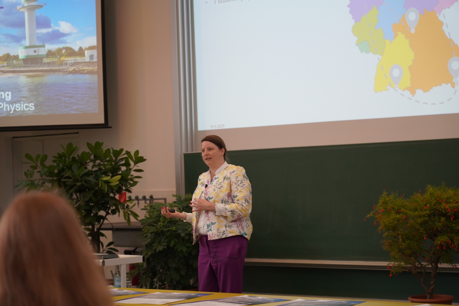 Prof. Dr. Melanie Keller hält die erste Keynote der Tagung.