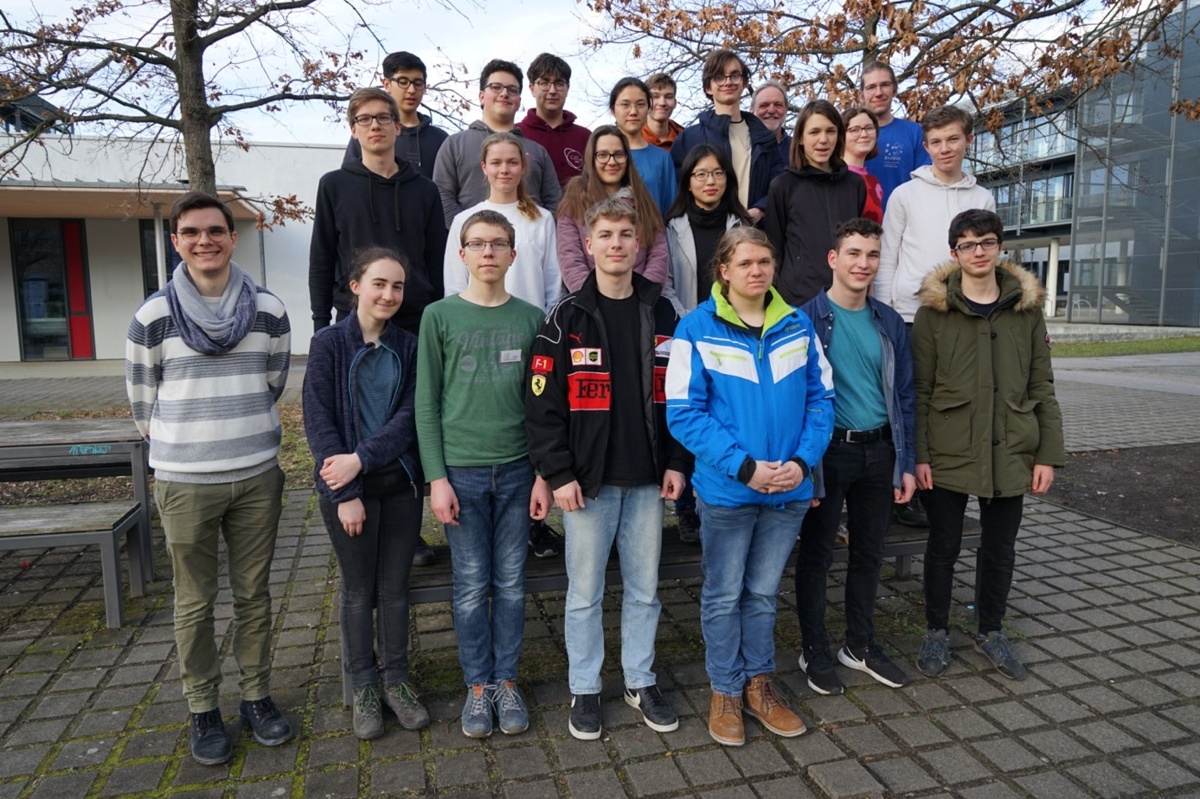Die nominierten Schülerinnen und Schüler des EOES 2023