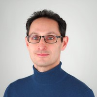 Dr. Willi Scholz